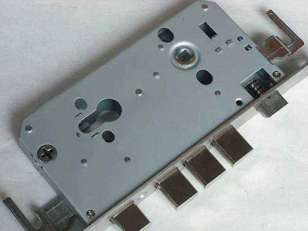 綦江24小时上门开锁公司